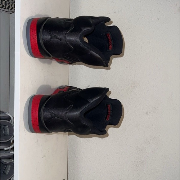 Jordan 5 Retro Satin Bred - Picture 5 of 7